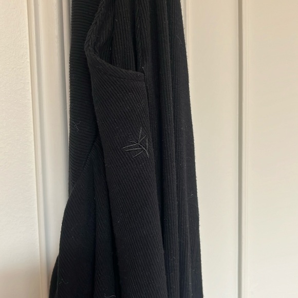 Cozy Earth Ribbed Bamboo Sleep Set- Black - Picture 11 of 13